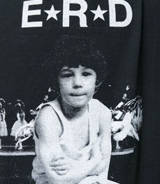 市场上装-T恤-休闲男装t恤