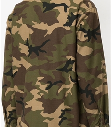 市场上装-衬衫-休闲男装衬衫