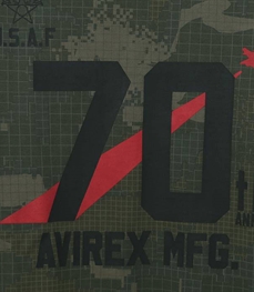 市场上装-T恤-休闲男装t恤