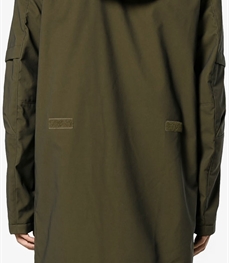 市场上装-大衣-时尚商务大衣