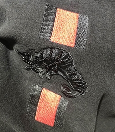 市场上装-T恤-时尚男装t恤