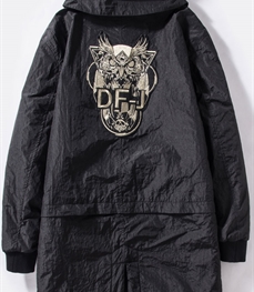 市场上装-中长外套-休闲男装中长外套