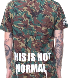 市场上装-T恤-时尚男装t恤