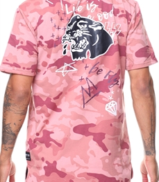 市场上装-T恤-时尚男装t恤