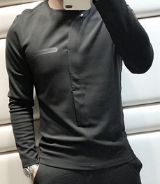 市场上装-T恤-时尚男装t恤