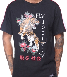 市场上装-T恤-时尚男装t恤