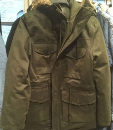 市场上装-大衣-（实拍）时尚商务大衣