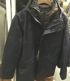 市场上装-大衣-（实拍）时尚商务大衣