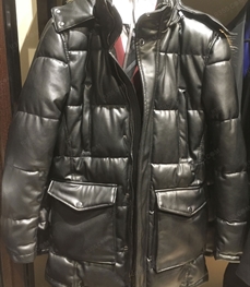 市场上装-皮衣-（实拍）时尚商务皮衣