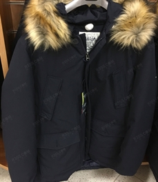 市场上装-棉衣/羽绒服-（实拍）时尚商务棉服