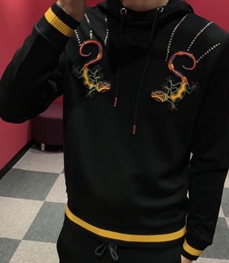 市场上装-卫衣-时尚男装卫衣