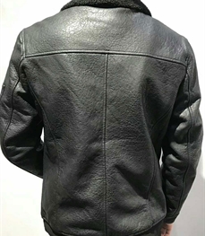 市场上装-皮衣-时尚男装皮衣