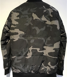 市场上装-棉衣/羽绒服-时尚男装棉服