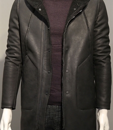 市场上装-皮衣-时尚男装皮衣