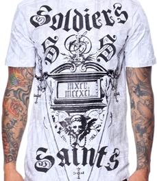 市场上装-T恤-时尚男装t恤