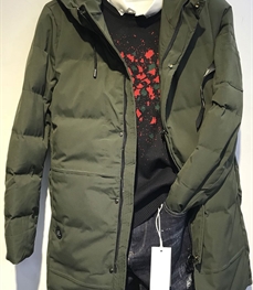 市场上装-棉衣/羽绒服-时尚男装棉服
