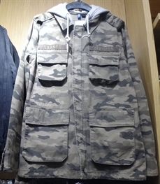 市场上装-中长外套-（实拍）靓仔男装中长外套