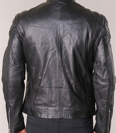 市场上装-皮衣-时尚男装皮衣