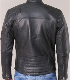 市场上装-皮衣-时尚男装皮衣