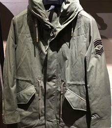 市场上装-中长外套-时尚男装中长外套