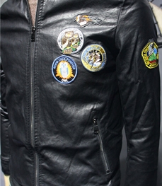 市场上装-皮衣-时尚男装皮衣