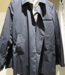 市场上装-大衣-（实拍）时尚商务大衣