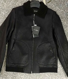 市场上装-皮衣-时尚男装皮衣