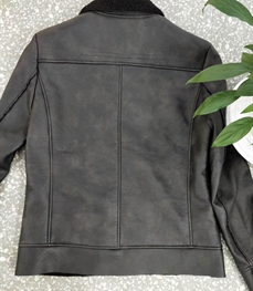 市场上装-皮衣-时尚男装皮衣