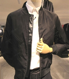 市场上装-夹克-（实拍）时尚商务夹克