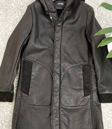 市场上装-皮衣-时尚男装皮衣