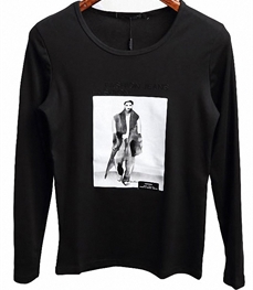 市场上装-T恤-时尚男装t恤