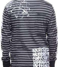 市场上装-T恤-时尚男装t恤