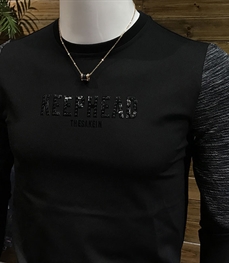 市场上装-卫衣-时尚男装卫衣