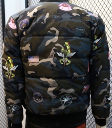 市场上装-棉衣/羽绒服-时尚男装棉服