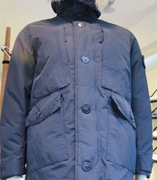 市场上装-大衣-（实拍）时尚商务大衣