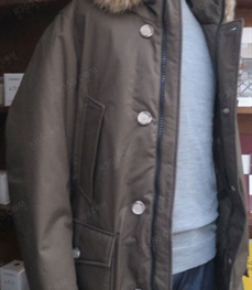 市场上装-大衣-（实拍）时尚商务大衣