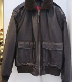 市场上装-皮衣-（实拍）时尚商务皮衣