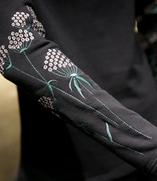 市场上装-T恤-时尚男装t恤