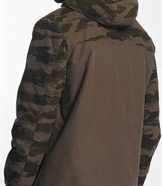 市场上装-中长外套-时尚男装中长外套