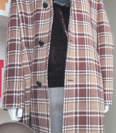 市场上装-大衣-（实拍）时尚商务大衣