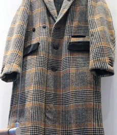 市场上装-大衣-（实拍）时尚商务大衣