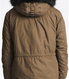 市场上装-中长外套-时尚男装中长外套