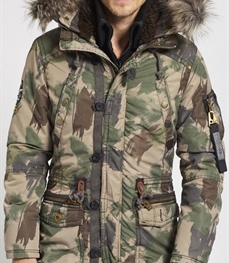 市场上装-中长外套-时尚男装中长外套