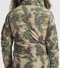 市场上装-中长外套-时尚男装中长外套