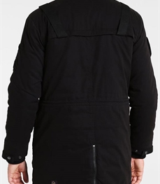 市场上装-中长外套-时尚男装中长外套