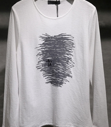 市场上装-T恤-时尚男装t恤