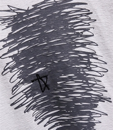 市场上装-T恤-时尚男装t恤