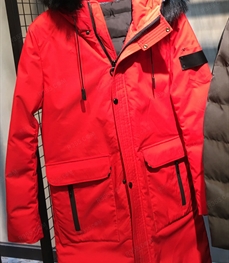 市场上装-中长外套-（实拍）时尚男装中长外套