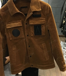 市场上装-夹克-（实拍）时尚男装夹克