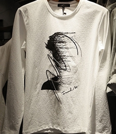 市场上装-T恤-时尚男装t恤